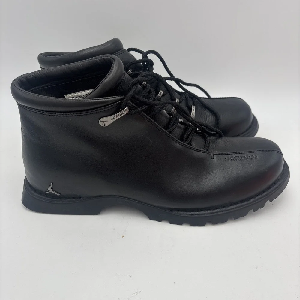 Nike product pair